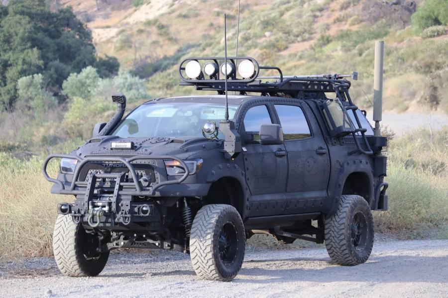  Toyota Tundra CrewMax 4x4 Zombie Apocalypse 2013 года  (фото 60 из 461)